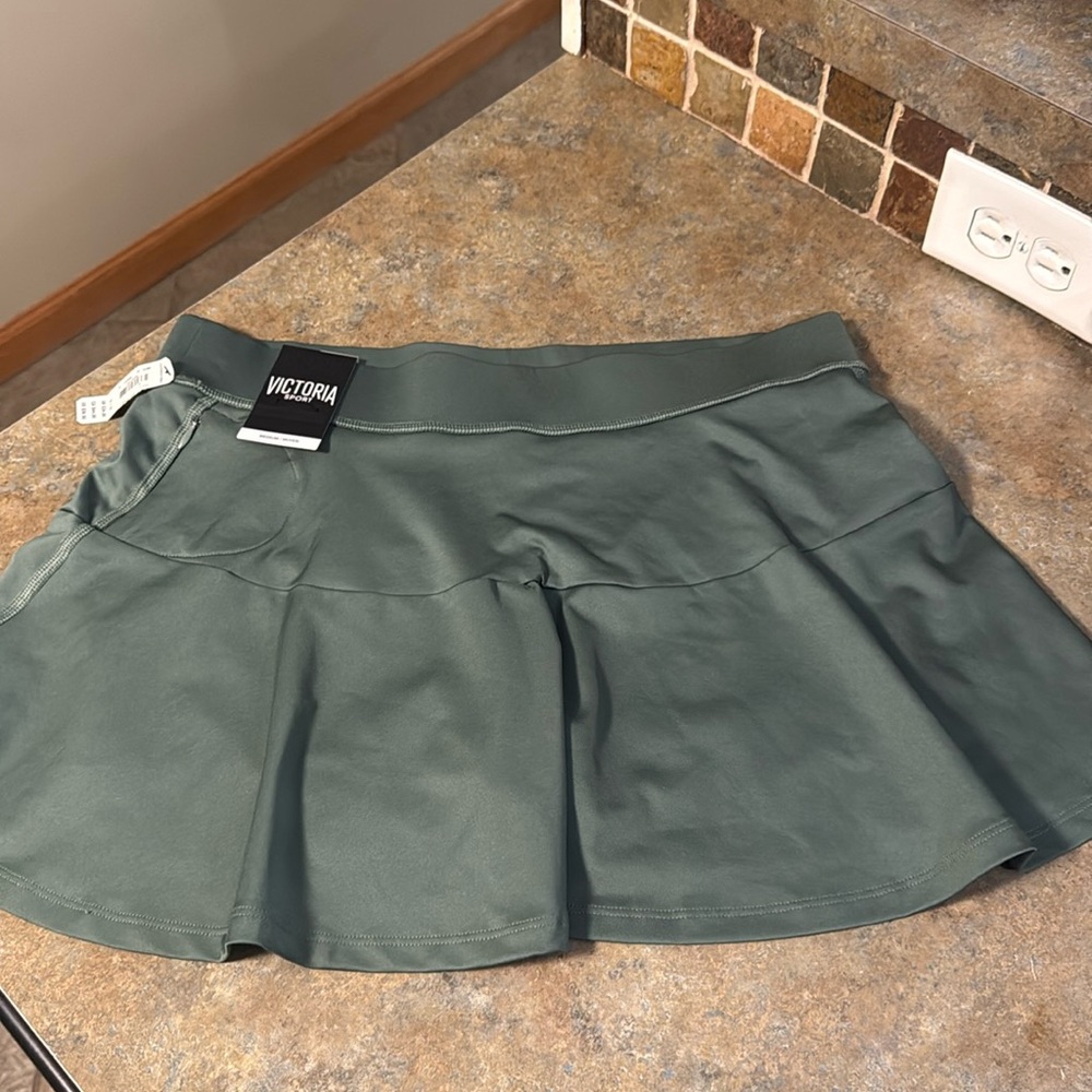 Victoria's Secret Victoria Sport Skort Tennis Golf Olive Green Size Medium NWT